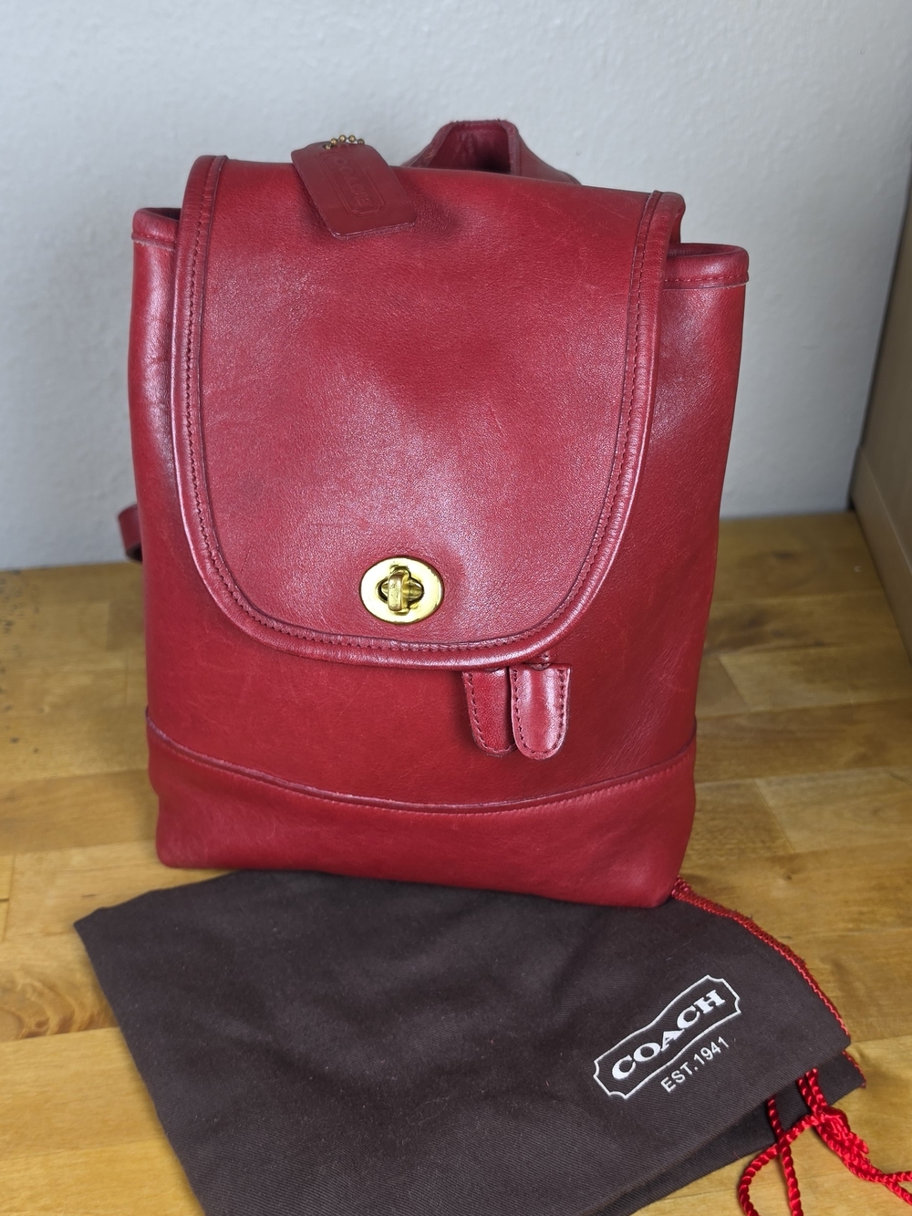 Coach 9960 Red Leather Daypack Backpack Exceptional Vintage Condition Hang Tag